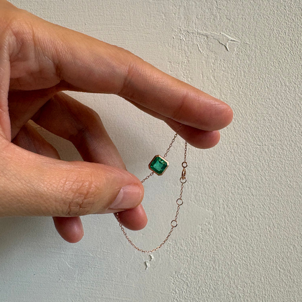 EMERALD BEZEL BRACELET