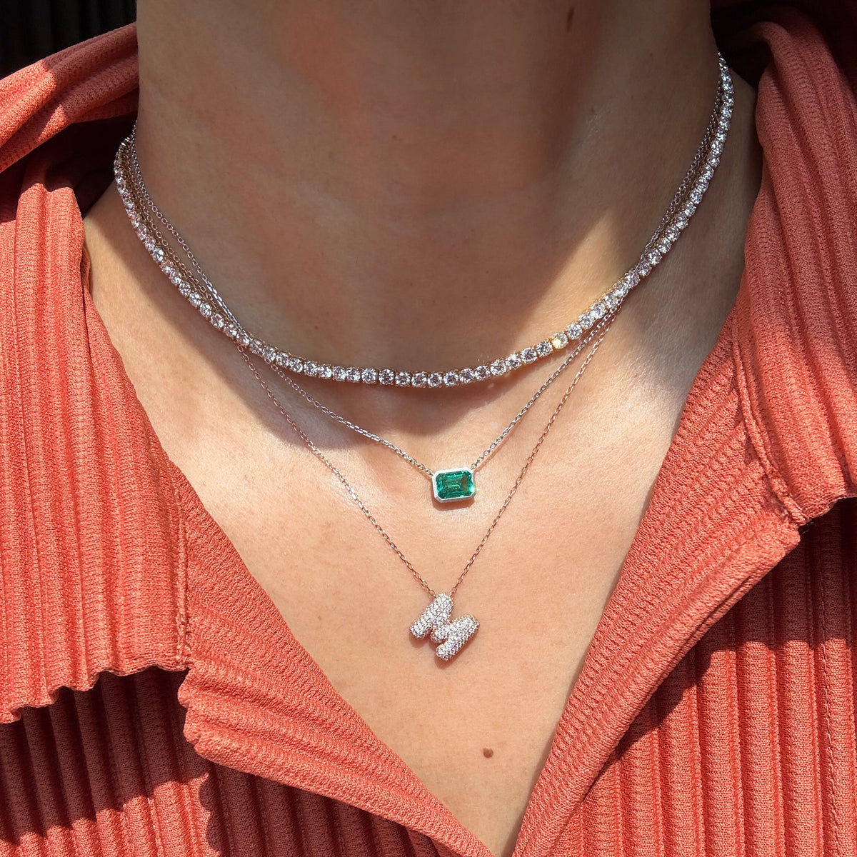 EMERALD BEZEL NECKLACE